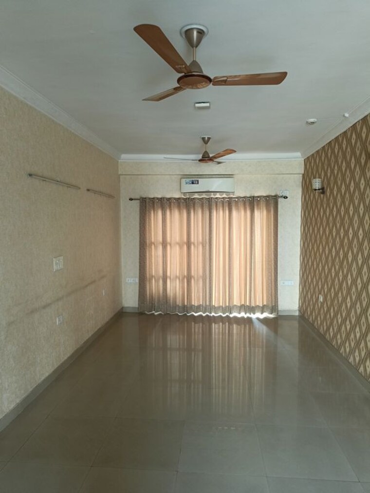 Room, antriksh-golf-view-ii 3 Bedroom 1650 Sq.Ft. Apartment In Sector 78 Noida 10549116