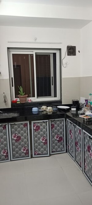 Kitchen in  Pg at Worli – for Rent
