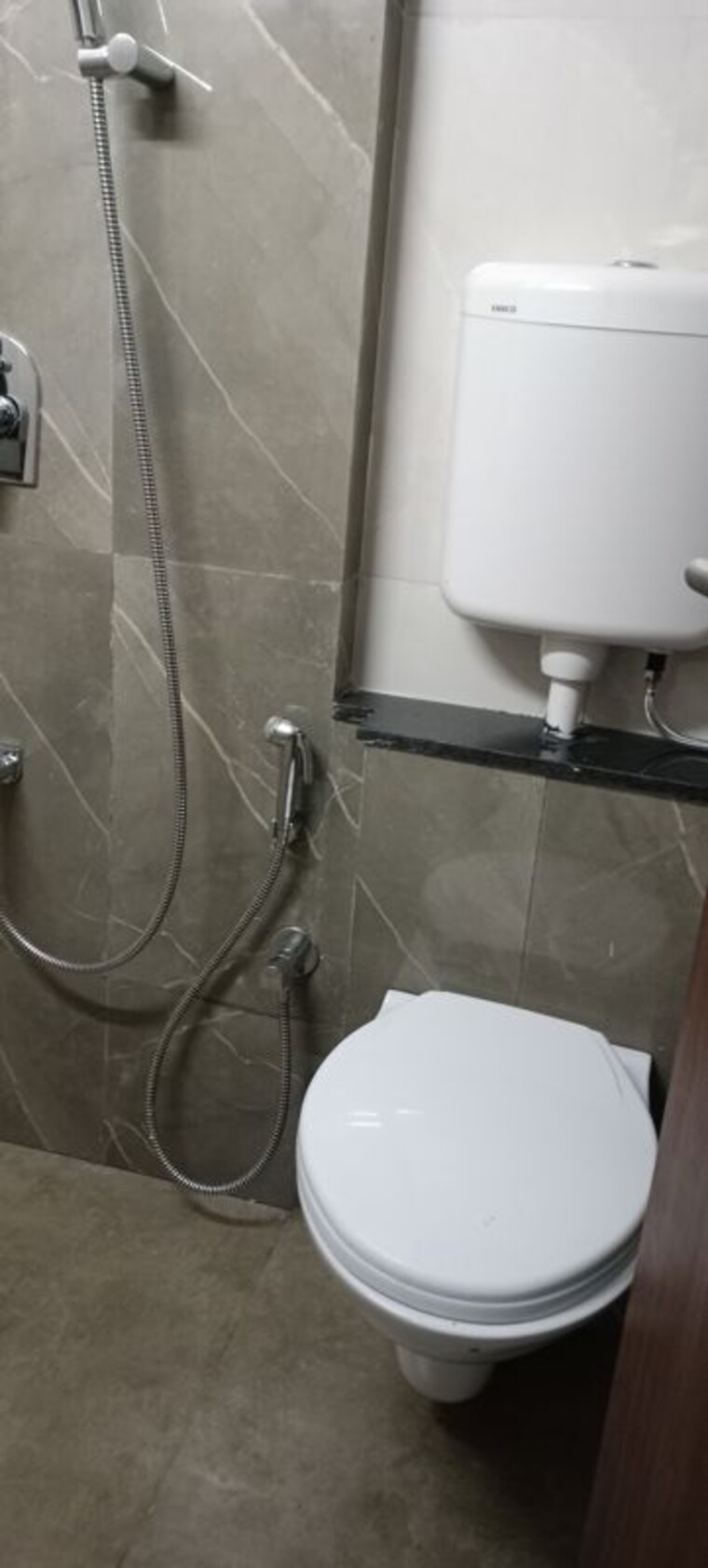 Bathroom, worli Pg For Boys & Girls In Worli 10549117
