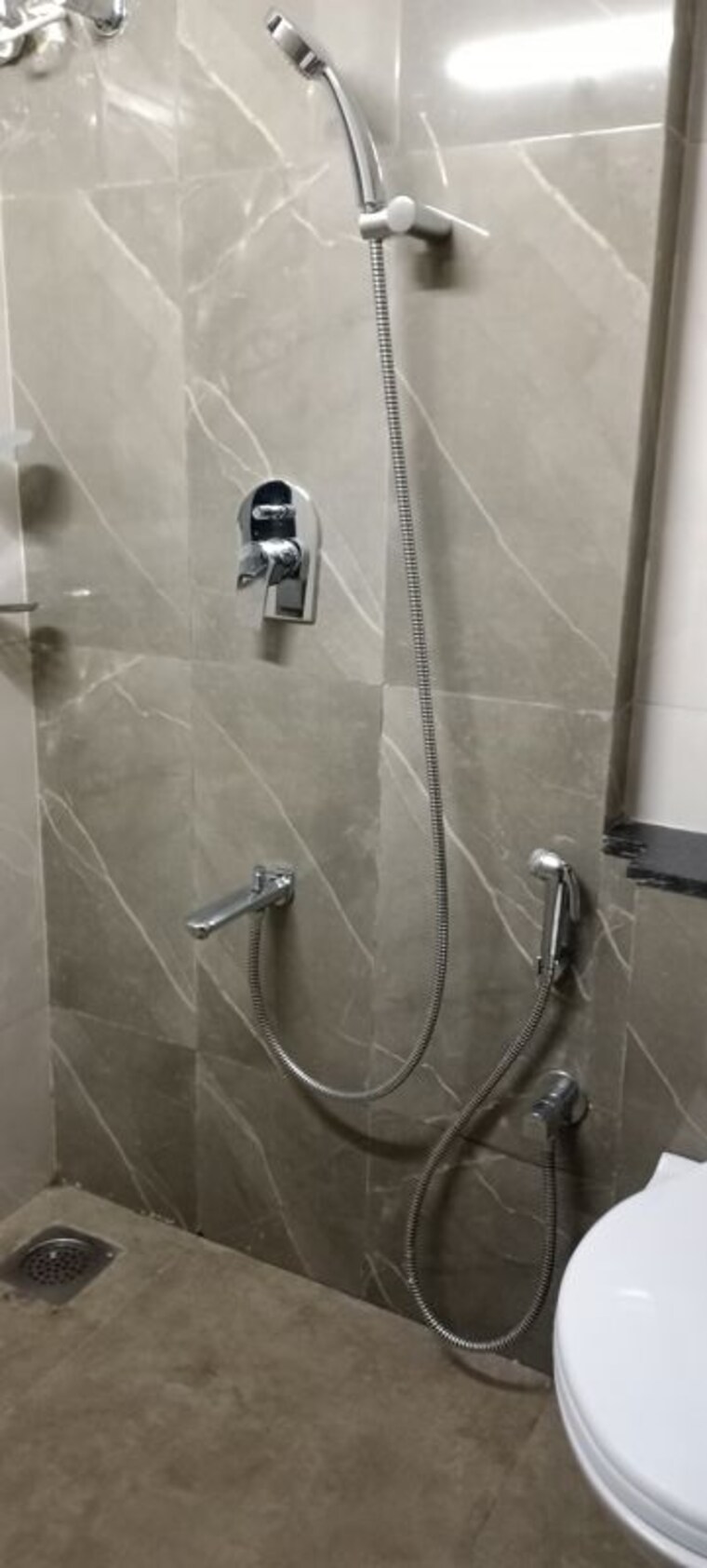 Bathroom, worli Pg For Boys & Girls In Worli 10549117