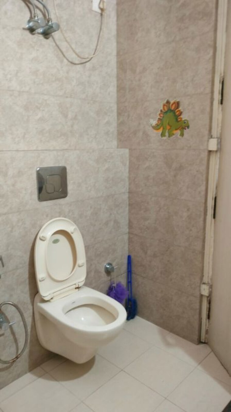 Bathroom, maple-heights 1 RK 480 Sq.Ft. Builder Floor In Sector 43 Gurgaon 10549180