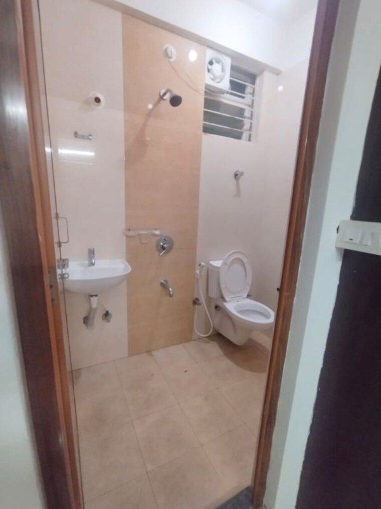 Bathroom, brookefield 1 RK 350 Sq.Ft. Builder Floor In Brookefield Bangalore 10549188