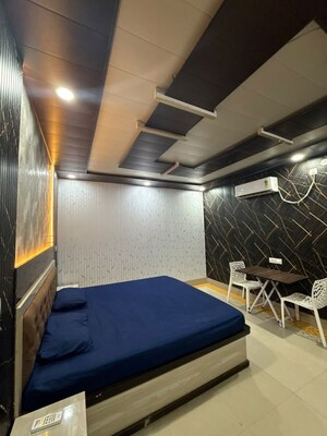 Team Area in 1 BHK Independent House at Knowledge Park 3 Greater Noida – for Rent