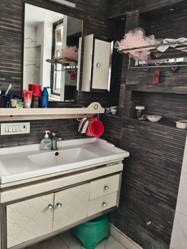 Kitchen, sector 21 2 Bedroom 1300 Sq.Ft. Builder Floor In Sector 21 Gurgaon 10549217