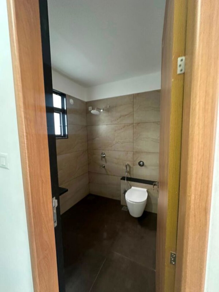 Bathroom, majestique-signature-tower-phase-2 3 Bedroom 1768 Sq.Ft. Apartment In Balewadi Pune 10549220