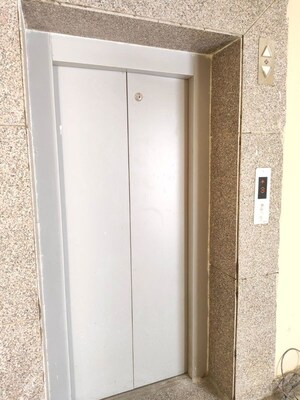 Building Lobby in 2 BHK Builder Floor at Sector 21 – for Rent
