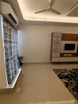 Furnished Amenities in 2 BHK Builder Floor at Sector 21 – for Rent