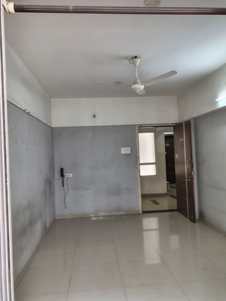 Room, icon-windsor-apartments 1 Bedroom 600 Sq.Ft. Apartment In Wakad Pune 10549256