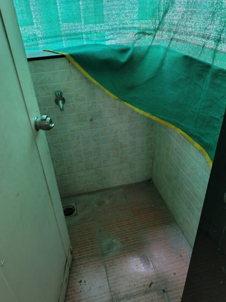 Bathroom, icon-windsor-apartments 1 Bedroom 600 Sq.Ft. Apartment In Wakad Pune 10549256