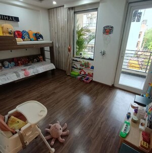 Bedroom in 3 BHK Builder Floor at Sector 23 – for Rent