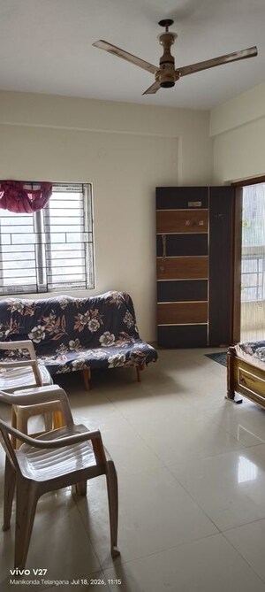 Bedroom in 2 BHK Apartment at Chitrapuri Colony, Manikonda – for Rent