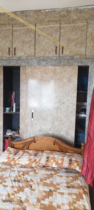 Room in 2 BHK Apartment at Chitrapuri Colony, Manikonda – for Rent