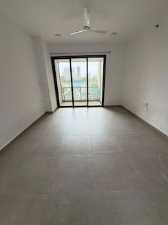 2 BHK Apartment For Rent in Lodha Altia