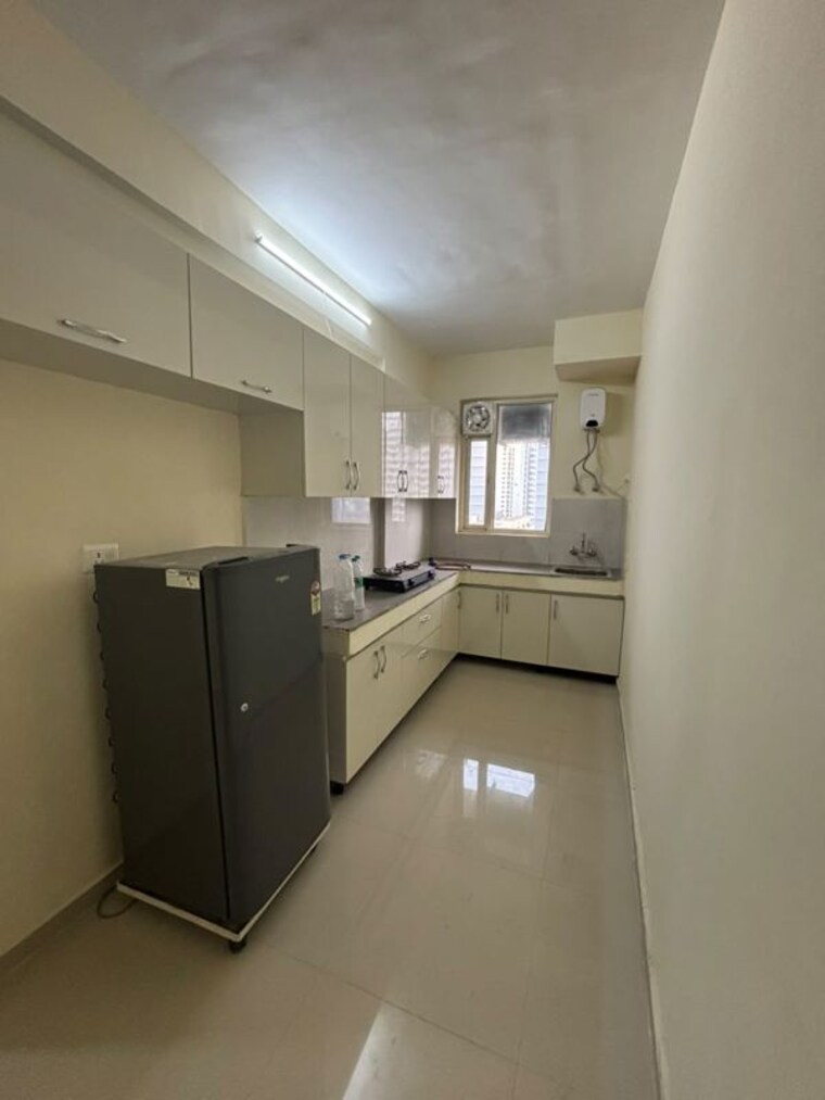 Kitchen, pyramid-midtown 2 Bedroom 800 Sq.Ft. Apartment In Sector 59 Gurgaon 10549331