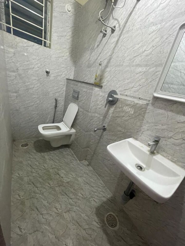 Bathroom, aecs layout 1 Bedroom 550 Sq.Ft. Builder Floor In Aecs Layout Bangalore 10549334