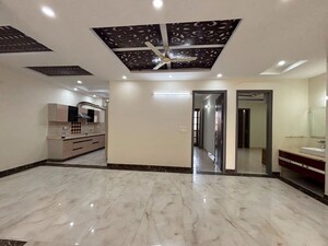 3 BHK Builder Floor For Rent in Sector 46