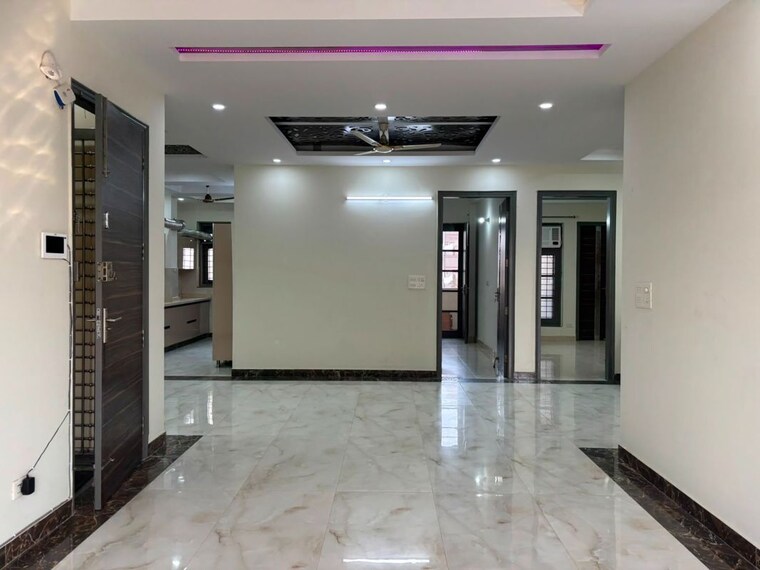 Room, sector 46 3 Bedroom 263 Sq.Yd. Builder Floor In Sector 46 Gurgaon 10549352