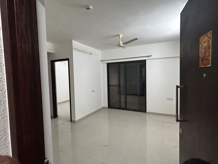 Bathroom, shapoorji-pallonji-joyville-hadapsar-annexe 2 Bedroom 726 Sq.Ft. Apartment In Hadapsar Pune 10549353