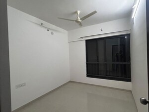 Room in 2 BHK Apartment at Shapoorji Pallonji Joyville Hadapsar Annexe, Hadapsar – for Rent