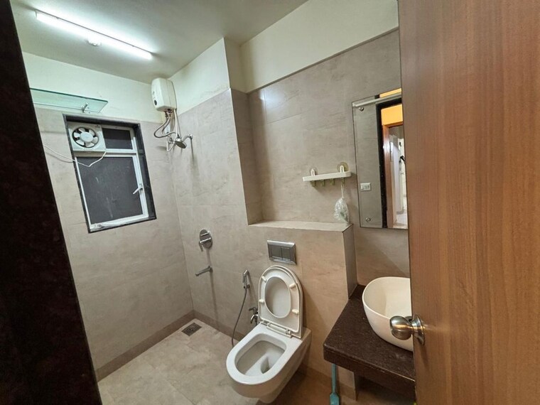 Bathroom, godrej-prime 2 Bedroom 750 Sq.Ft. Apartment In Chembur Mumbai 10549377
