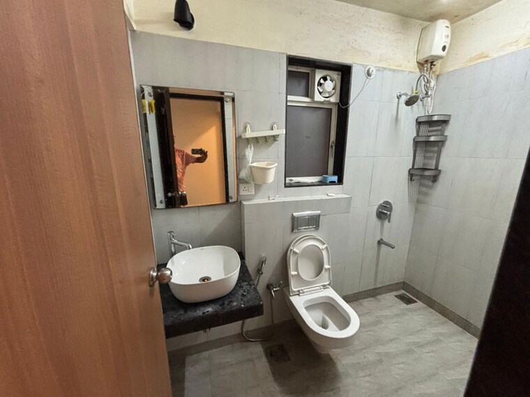 Bathroom, godrej-prime 2 Bedroom 750 Sq.Ft. Apartment In Chembur Mumbai 10549377