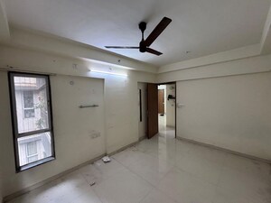 Room in 2 BHK Apartment at Godrej Prime, Chembur – for Rent