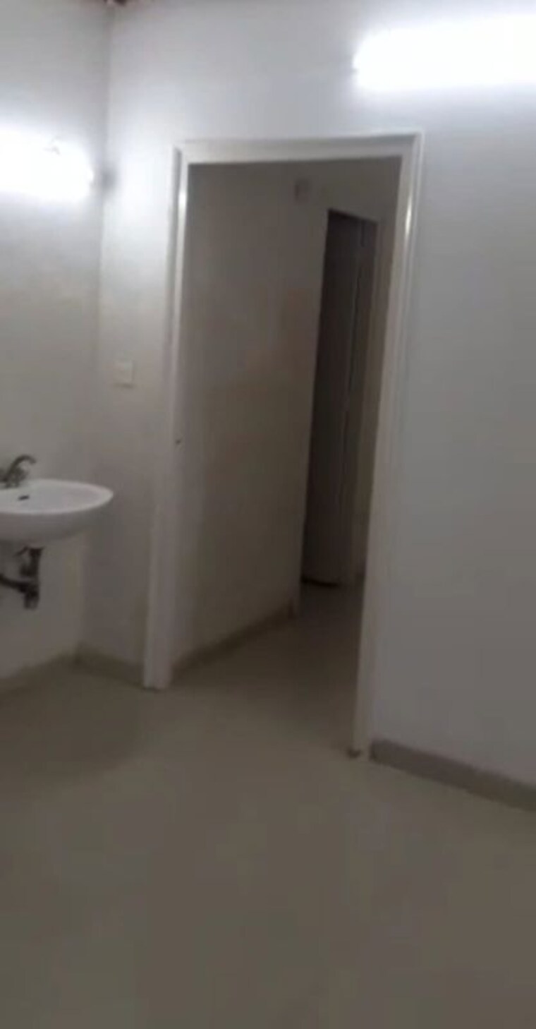 undefined, bptp-district 3 Bedroom 180 Sq.Yd. Builder Floor In Sector 81 Faridabad 10549390