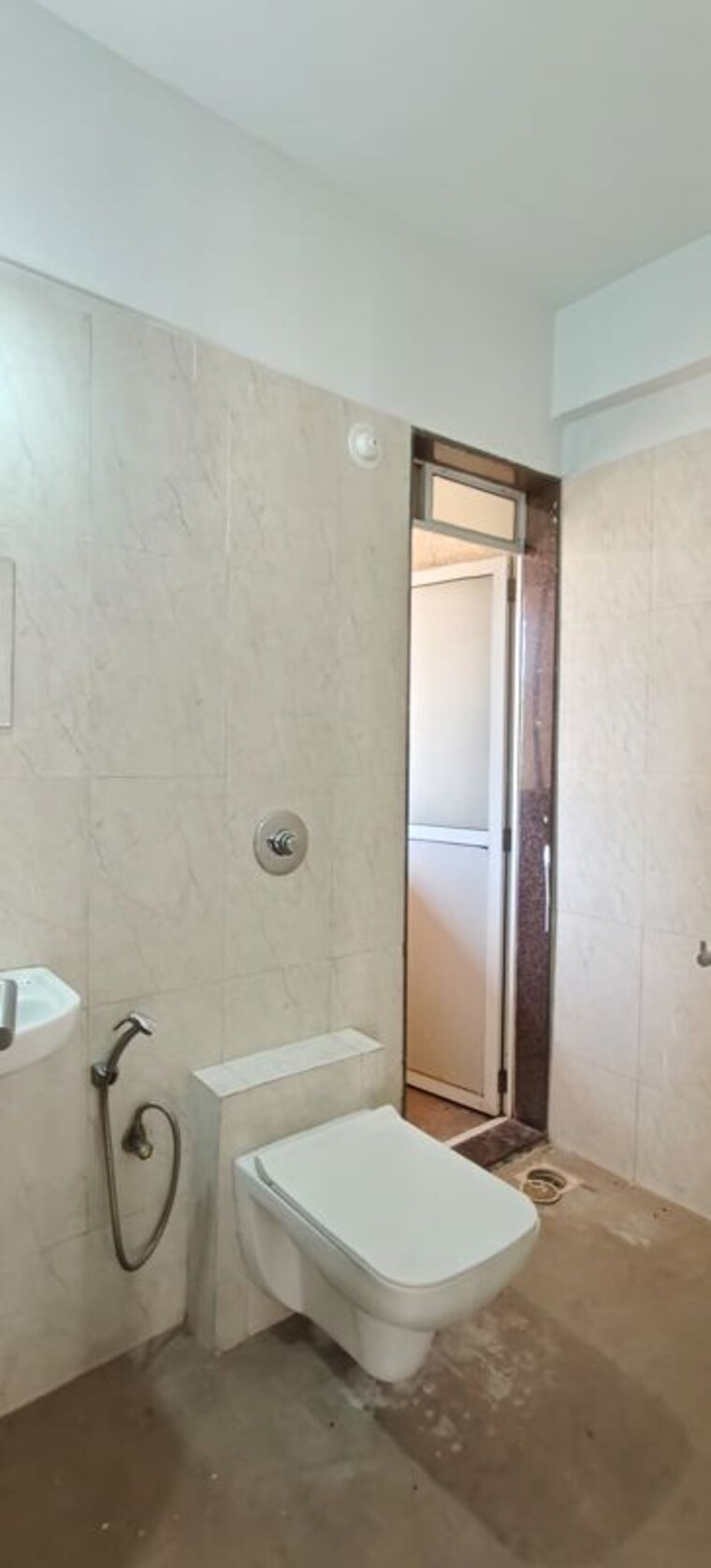 Bathroom, godrej-emerald 2 Bedroom 950 Sq.Ft. Apartment In Ghodbunder Road Thane 10549405