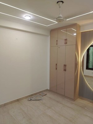Building Lobby in 3 BHK Builder Floor at Saket – for Rent