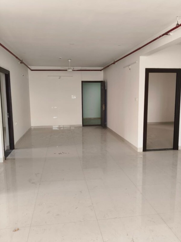 Room, smr-vinay-iconia-hyderabad 3 Bedroom 2435 Sq.Ft. Apartment In Kondapur Hyderabad 10549416