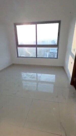 Room in 3 BHK Apartment at Kalpataru Immensa, Kolshet Road – for Sale
