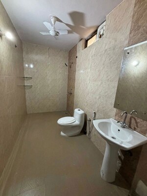 Bathroom in 2 BHK Builder Floor at Dlf Phase I – for Rent