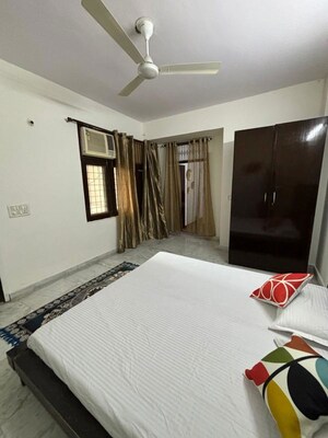 Bedroom in 2 BHK Builder Floor at Dlf Phase I – for Rent