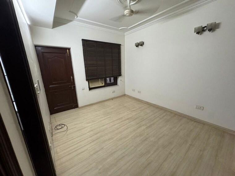 Room, dlf phase i 2 Bedroom 1500 Sq.Ft. Builder Floor In Dlf Phase I Gurgaon 10549449