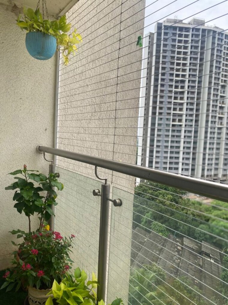 Balcony, godrej-emerald 3 Bedroom 940 Sq.Ft. Apartment In Ghodbunder Road Thane 10549453