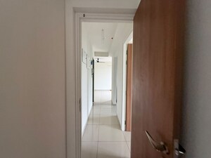2 BHK Apartment For Rent in Godrej Emerald, Ghodbunder Road