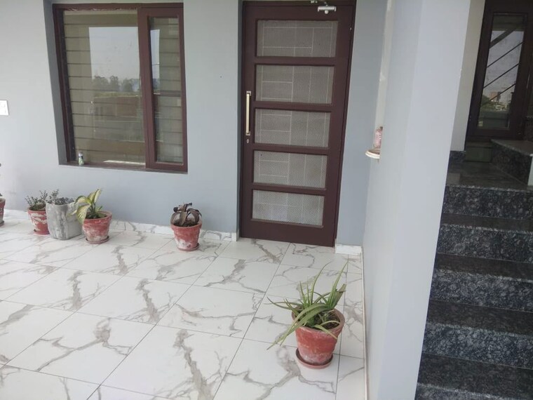 Room, aerocity 3 Bedroom 200 Sq.Yd. Builder Floor In Aerocity Mohali 10549460