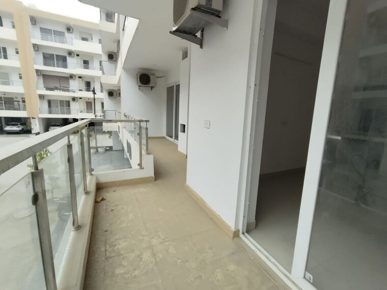 Balcony, ss-linden 4 Bedroom 2700 Sq.Ft. Builder Floor In Sector 84 Gurgaon 10549464