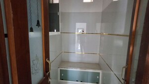 Furnished Amenities in 3 BHK Apartment at Madhapur – for Rent