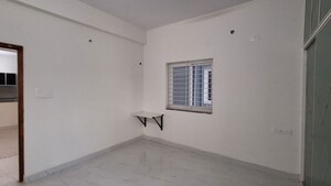 Room in 3 BHK Apartment at Madhapur – for Rent