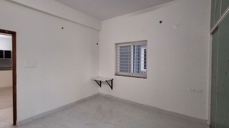 Room, madhapur 3 Bedroom 1700 Sq.Ft. Apartment In Madhapur Hyderabad 10549479