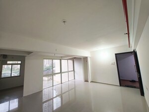 Room in 3 BHK Apartment at Godrej Emerald, Ghodbunder Road – for Rent