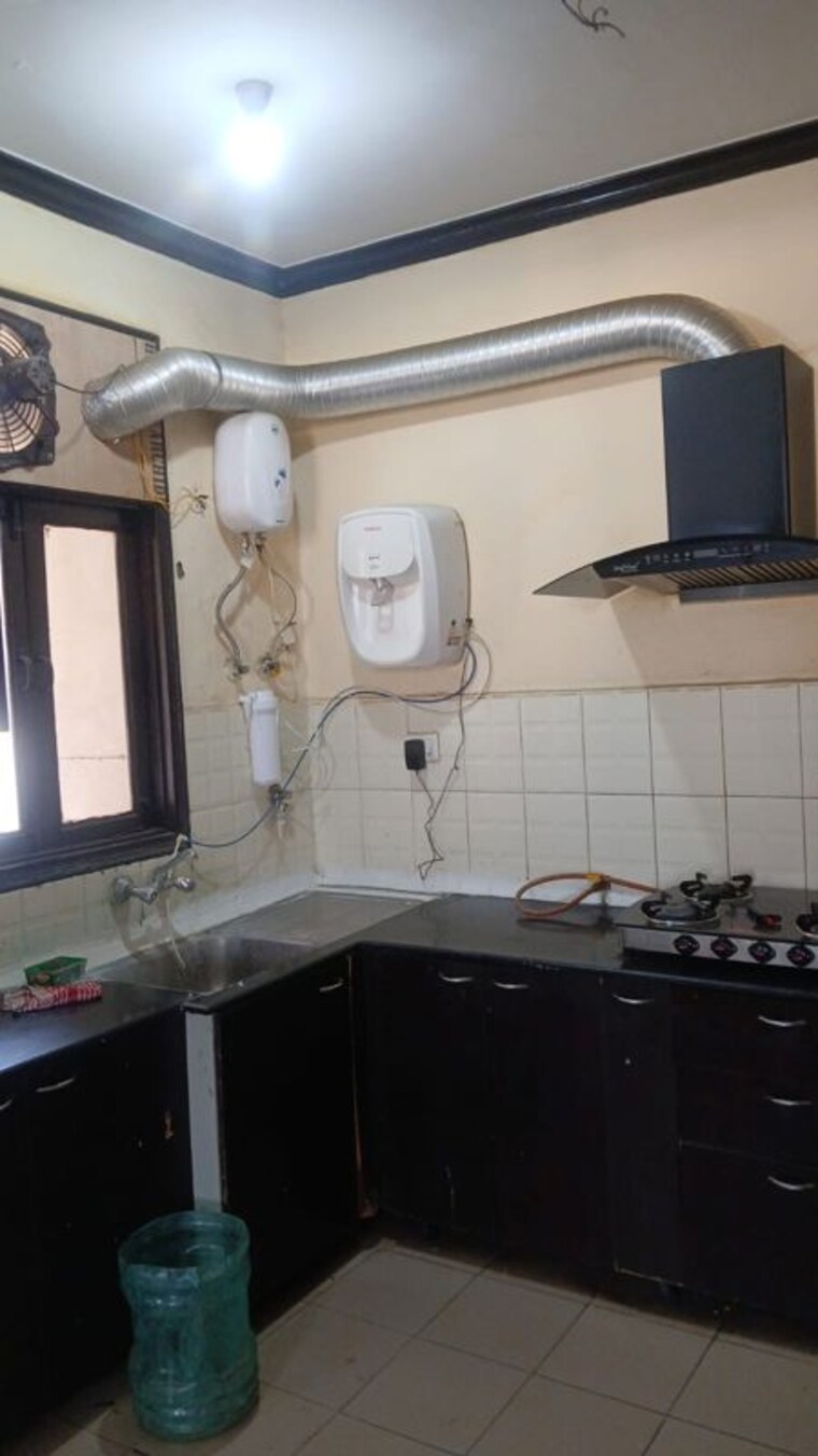 Kitchen, jaipurias-sunrise-greens-zirakpur 2 Bedroom 200 Sq.Yd. Builder Floor In Vip Road Zirakpur 10549487