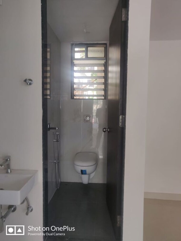 Bathroom, malad west Commercial Shop 1300 Sq.Ft. In Malad West Mumbai 10549489