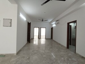 Room in 4 BHK Builder Floor at SS Linden, Sector 84 – for Rent