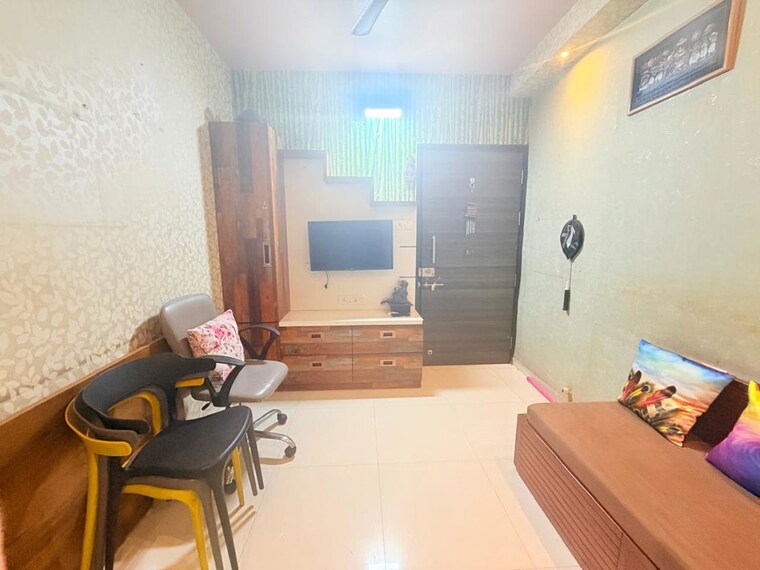 Room, vihang-valley-phase1 1 Bedroom 380 Sq.Ft. Apartment In Kasarvadavali Thane 10549505
