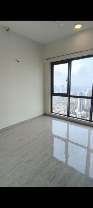 Room in 2 BHK Apartment at Sheth Auris Serenity Tower 2, Malad West – for Rent