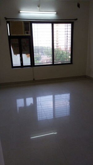 Room in 2 BHK Apartment at Kavya Atlas Tower, Kasarvadavali – for Rent