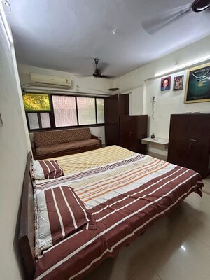 Bedroom in 1 BHK Apartment at Eff Jumbo Darshan CHS, Andheri East – for Rent