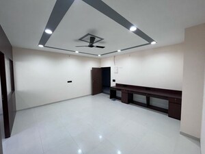Furnished Amenities in  Office Space at Sola – for Sale
